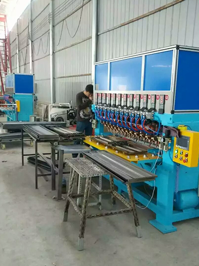 服務現(xiàn)場23